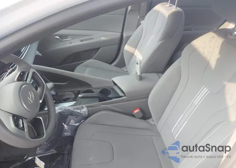 2024 Hyundai Elantra Sel z USA, uszkodzony, nr VIN KMHLM4DG3RU676167